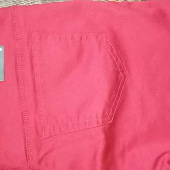 Red sailor shorts - Picture 2 of 7